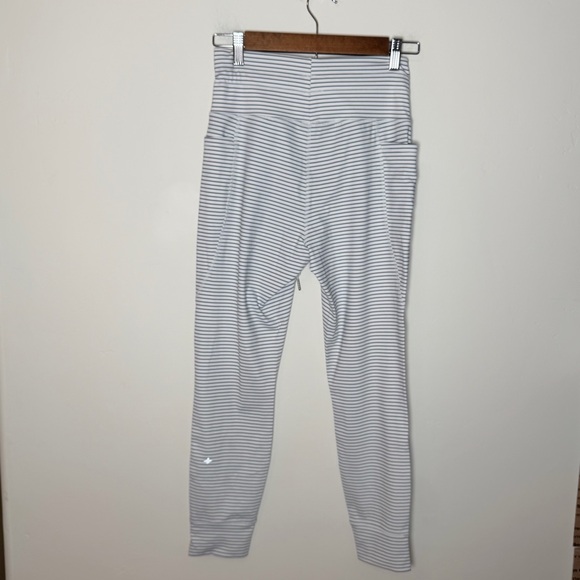 HALARA Black and White Striped Leggings NWOT activewear streetwear every day M - Picture 7 of 7